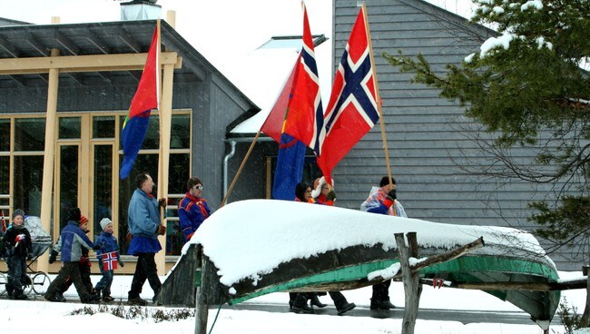 Full vinter i Karasjok 17. mai (Foto: Eilif Aslaksen/NRK) Full vinter i Karasjok 17. mai (Foto: Eilif Aslaksen/NRK)