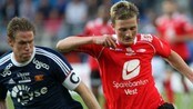 Branns Erik Huseklepp (t.h.) i duell med Børre Steenslid 