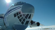 Det russiske flyet som fløy ut Unni og Torbjørn fra Antarktis (NRK) Det russiske flyet som fløy ut Unni og Torbjørn fra Antarktis (NRK)