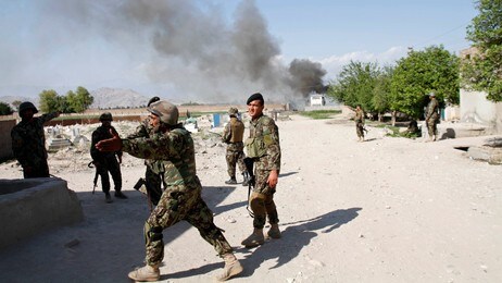 Afghanske soldater (Foto: Rahmat Gul/NTB Scanpix/Ap) Afghanske soldater (Foto: Rahmat Gul/NTB Scanpix/Ap)