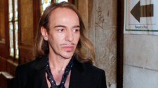 John Galliano (Foto: Thibault Camus/Ap) John Galliano (Foto: Thibault Camus/Ap)