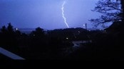 Lyn over Kristiansand - Disse bildene ble tatt i Vågsbygd i Kristiansand lørdag 18. mai.