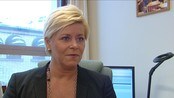 Frp kritisk til Høyres kur for å fjerne helsekøene - Frp kritiserer samarbeidspartner Høyres plan for å fjerne helsekøene. Siv Jensen mener Høyres løsning vil føre til tapping av det offentlige helsevesenet.