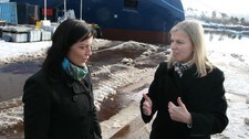 Else-May Botten og Gunvor Ulstein (Foto: Trond Vestre/NRK) Else-May Botten og Gunvor Ulstein (Foto: Trond Vestre/NRK)