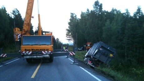 Bilberging rv. 25 ved Midtskogen  (Foto: Bjørn Anders Sørli/NRK)