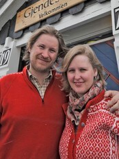 Bestyrerne på Gjendesheim, Marius Haugaløkken og Anne Taagvold (Foto: Bård Bårdløkken)