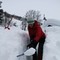SLIPPER Å KASTE SNØEN OPP OG UT: Når man kraver kantgroper kaster du snøen utfor kanten. Da sparer du krefter.