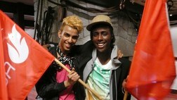 Ismail Haji Ahmed og Mo Abdi Farah (Foto: Arne Raanaas/NRK)