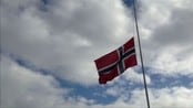Minnemarkering på Brekken skole - Hele bygda minnes tobarnsmora som omkom under brukollapsen.