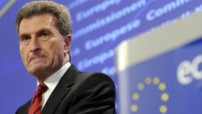 EUs energikommissær Günther Oettinger (Foto: THIERRY CHARLIER/Afp) EUs energikommissær Günther Oettinger (Foto: THIERRY CHARLIER/Afp)