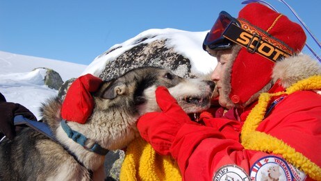 Kate Fredhjem og hunden (Foto: Trude Blåsmo/Den Norske Turistforening) Kate Fredhjem og hunden (Foto: Trude Blåsmo/Den Norske Turistforening)