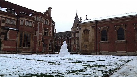 Pembroke college ved Cambridge University (Foto: Håvard Blekastad Almås/NRK) Pembroke college ved Cambridge University (Foto: Håvard Blekastad Almås/NRK)
