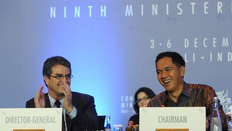 Robert Azevedo (t.v.) og Gita Wirjawan i WTO. (Foto: SONNY TUMBELAKA/Afp) Robert Azevedo (t.v.) og Gita Wirjawan i WTO. (Foto: SONNY TUMBELAKA/Afp)