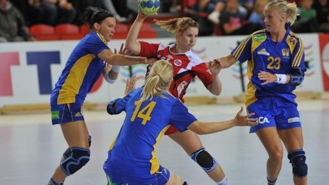 June Andenæs i aksjon for landslaget.