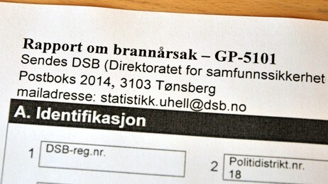 Rapporteringsskjema brannårsak (Foto: Henrik Bøe/NRK) Rapporteringsskjema brannårsak (Foto: Henrik Bøe/NRK)