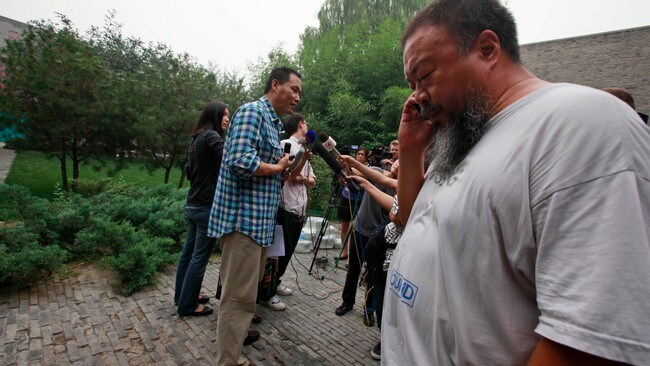 China Ai Weiwei Ai Weiwei, Pu Zhiqiang (Foto: Ng Han Guan/Ap) China Ai Weiwei Ai Weiwei, Pu Zhiqiang (Foto: Ng Han Guan/Ap)