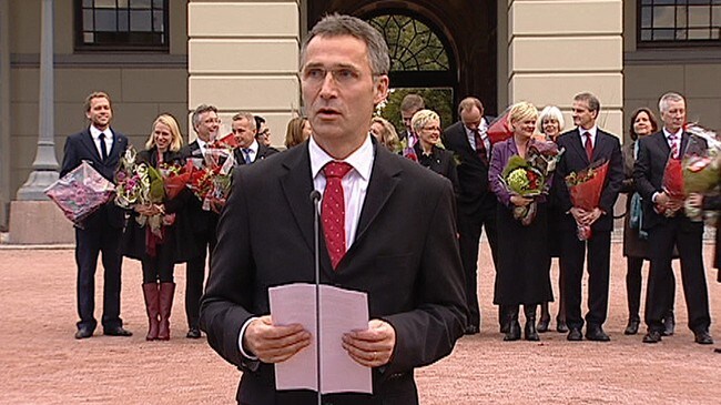 Jens Stoltenberg presenterer den nye regjeringen (NRK)