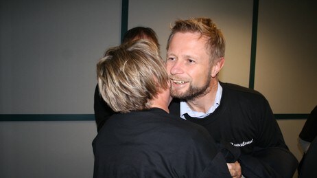 Eirin Sund gratulerer Bent Høie