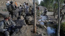 Amerikanske soldater på oppdrag i Kunar-provinsen i November. (Scanpix/AP)