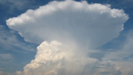 Cumulonimbus (Foto: Per Hauger) Cumulonimbus (Foto: Per Hauger)