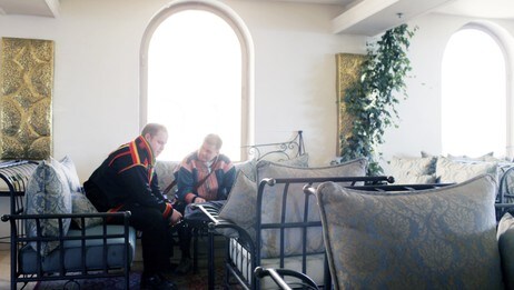 Kevin Johansen og Nils Ante Oskal Eira (Foto: Kenneth Hætta) Kevin Johansen og Nils Ante Oskal Eira (Foto: Kenneth Hætta)