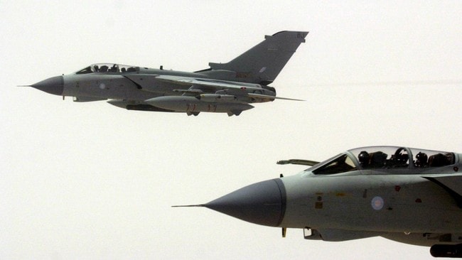 Tornado-fly fra RAF (Foto: Barry Batchelor/REUTERS) Tornado-fly fra RAF (Foto: Barry Batchelor/REUTERS)