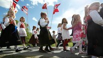 Skolebarnetoget til Skøyen skole i Frognerparken, Oslo (Foto: Åserud, Lise/NTB scanpix)