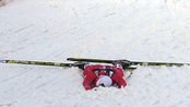 Ola Vigen Hattestad falt i finalen - Under sprintfinalen i finske Lahti gikk OL-vinner Ola Vigen Hattestad på tryne. Vinner ble lagkamerat Pål Golberg. Se fallet her.