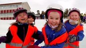 Skøytedag - Det viktigste er å ha det gøy - men kanskje finnes Norges neste store skøytetalent blant de som kosa seg på skøyteisen i Alta under skøytedagen med en gammel OL-helt som inspirasjon.