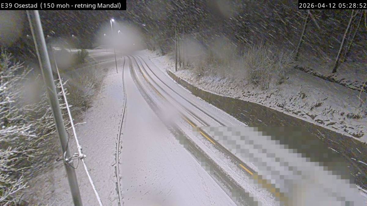 Snø skaper trafikkaos på Sørlandet