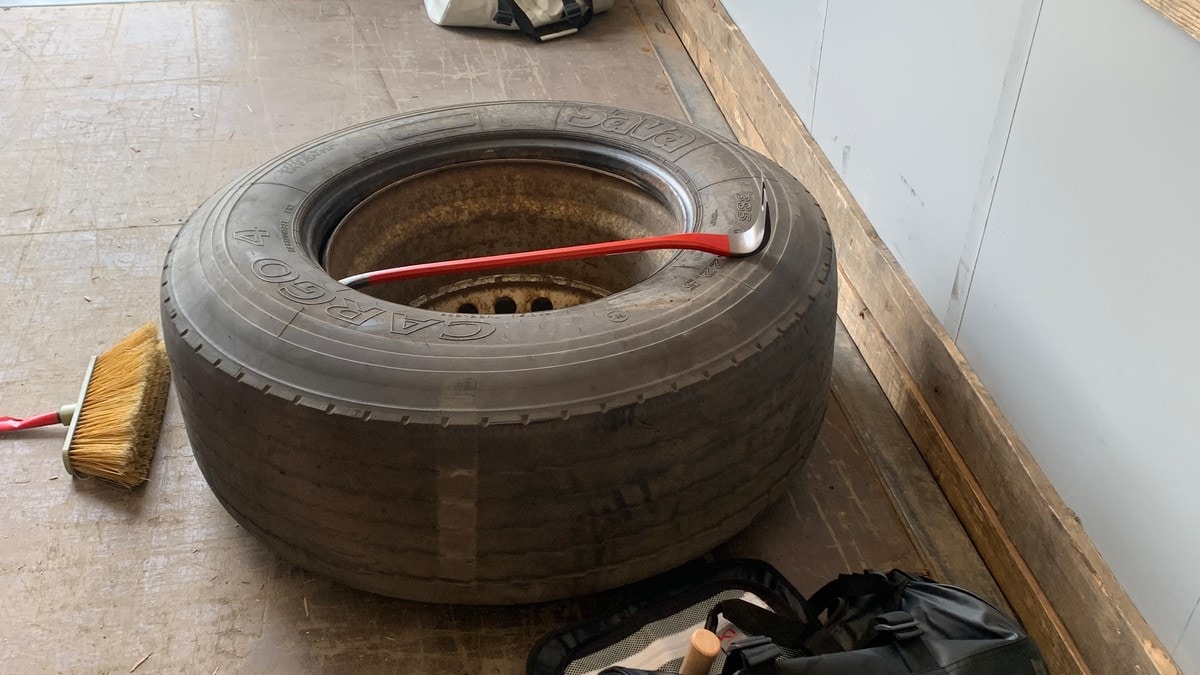 Innsatt rømte fra Bastøy: Dømt etter funn av millioner i et reservehjul