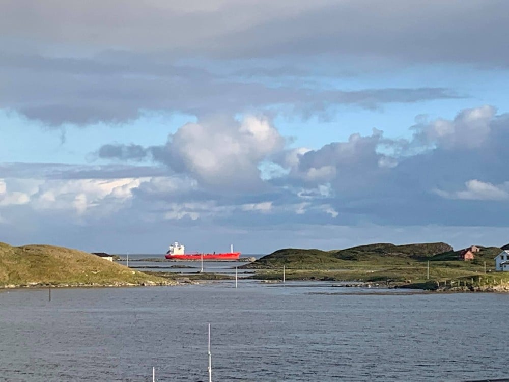 Tankskip har grunnstøtt utenfor Røst i Lofoten