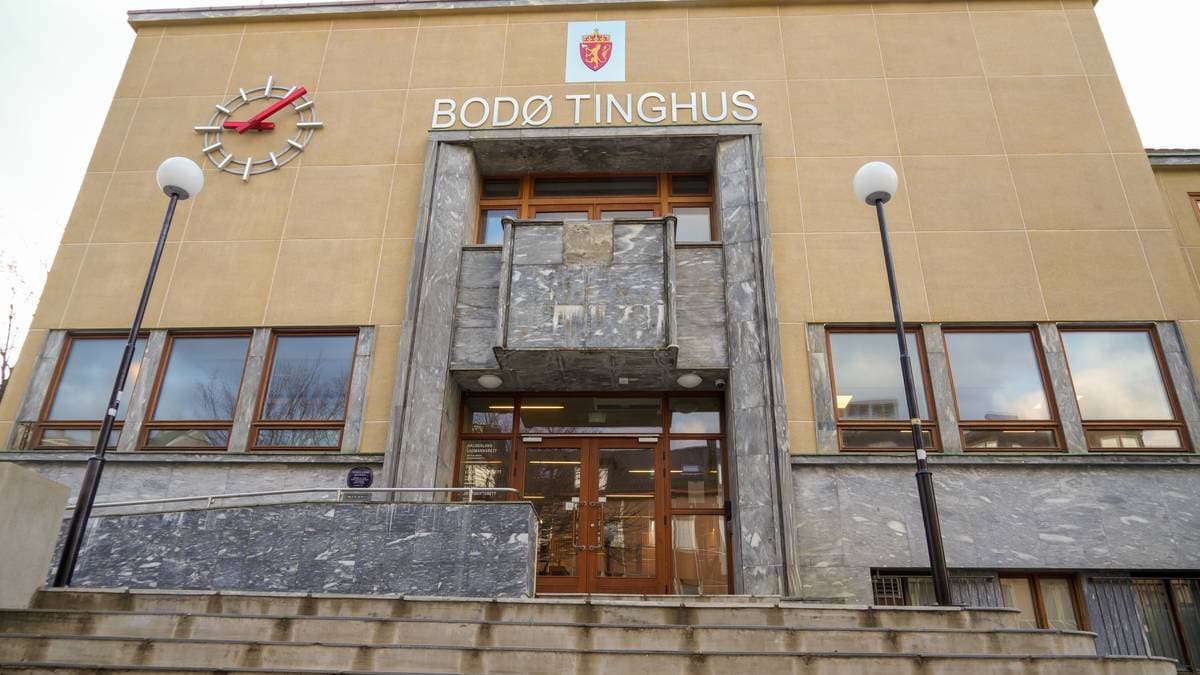 Dømt til fengsel for drapstrusler og å kalle politiet «jævla homo»