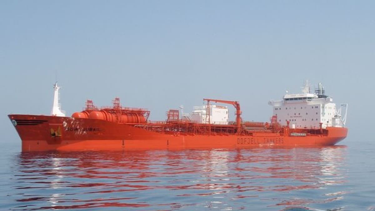 Oljesøl fra norsk skip i Rotterdam