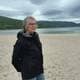 NRK Eldre dame på stranden ved Gjevilvatnet.