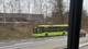 Foto: Privat / Privat En grønn buss står i veikanten. Bildet er tilsynelatende tatt ut av et annet kjøretøy.