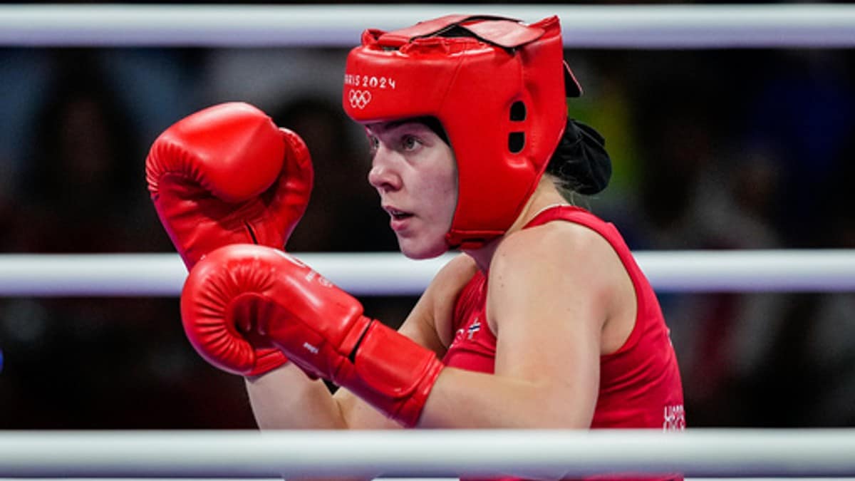 Hofstad forsvarer kontroversiell OL-bokser: – Rart at hun nå plutselig har «blitt gutt»
