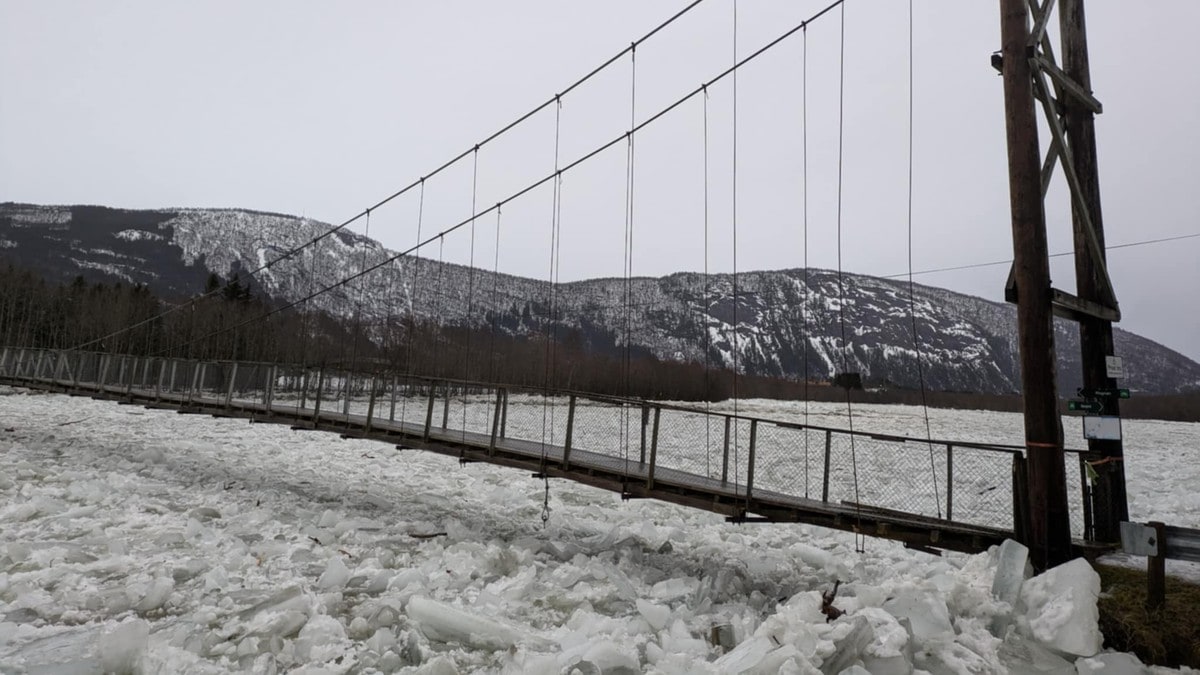 Ispropp i flere elver i Nordland: Line i Rana har kjelleren full av vann