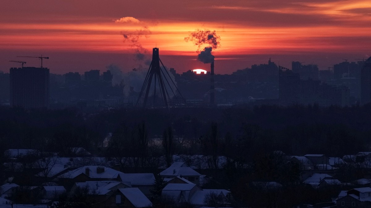 Iskaldt og mørkt i krigsherja Ukraina: – Vanskelegaste situasjonane så langt