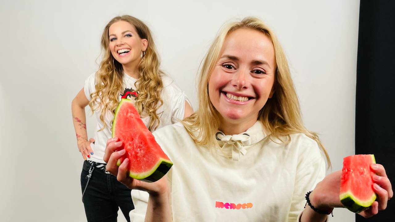 Backstagebilder fra innspilling av Min M - mensenserie i regi av Sanitetskvinnene