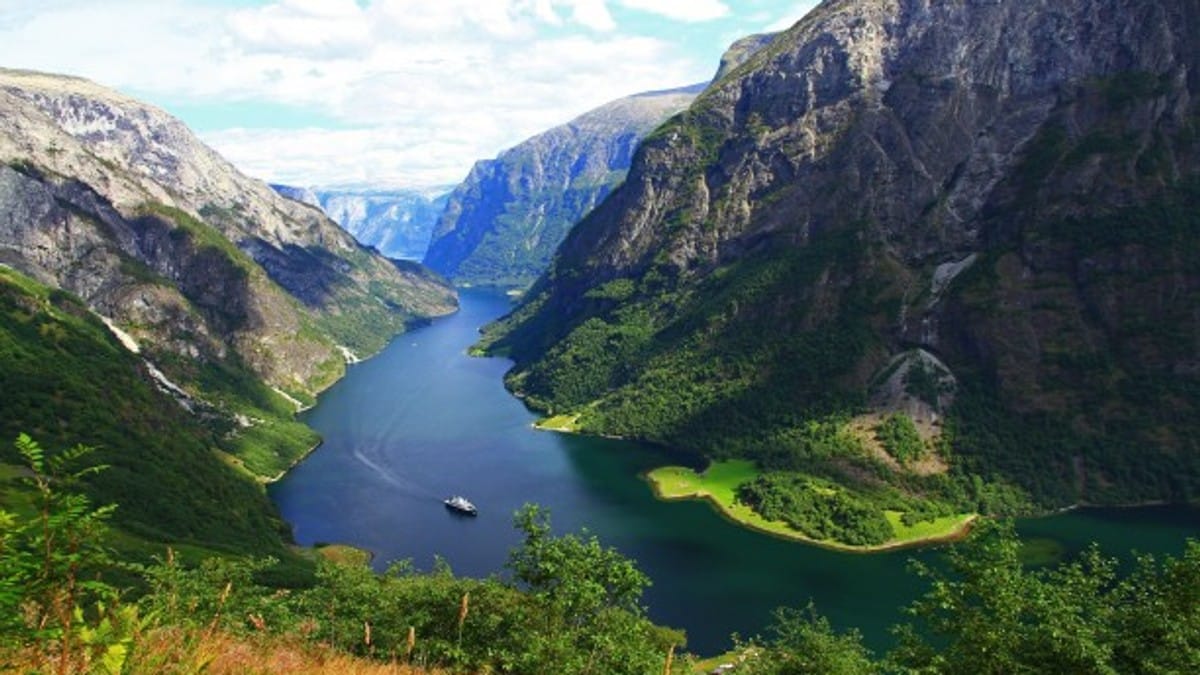 Nærøyfjorden - Fjord Norge FOTO: Katrin Moe Nærøyfjorden - Fjord Norge FOTO: Katrin Moe
