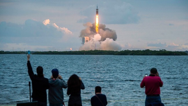  NASA Orion Test-Flight NASA Orion EFT-1