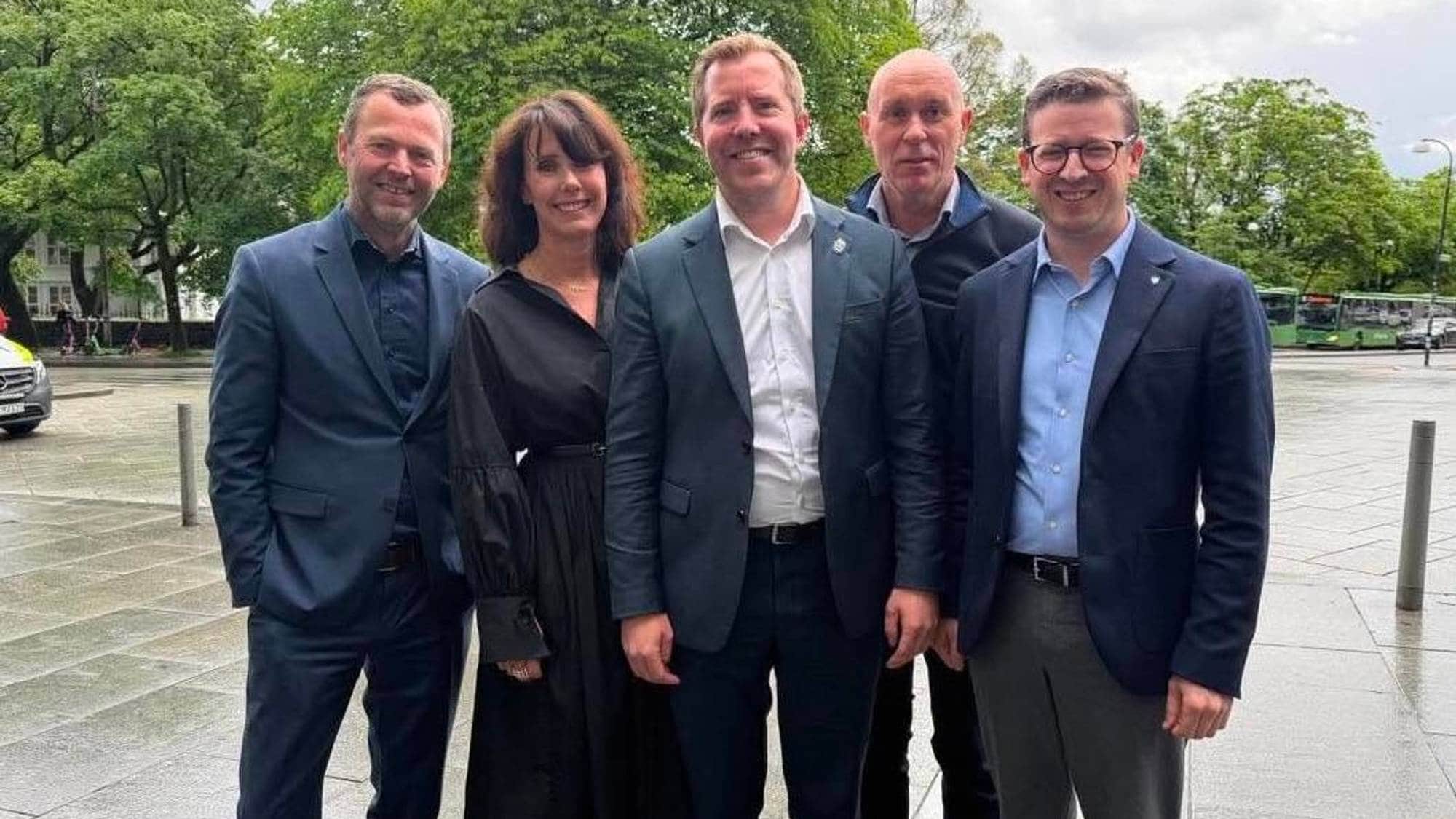 Ordfører i Randaberg Jarle Bø, ordfører i Sola Janne Stangeland Rege, ordfører i Stavanger Tormod Losnedal, ordfører i Sandnes Kenny Rettore og fylkesordfører Ole Ueland