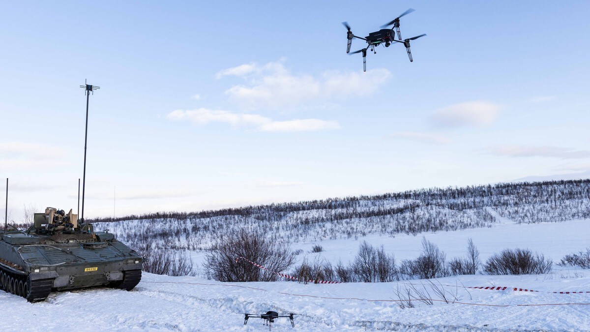 Fire kinesiske fotografer fløy drone ved Nato-kai – nå er de sluppet fri