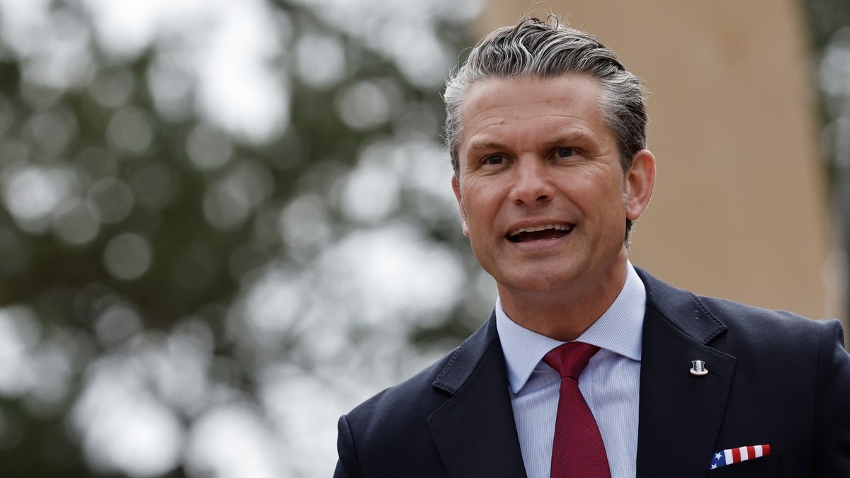 Hegseth p&aring; D-dagen: Advarer Europa om &laquo;farlig invasjon&raquo;