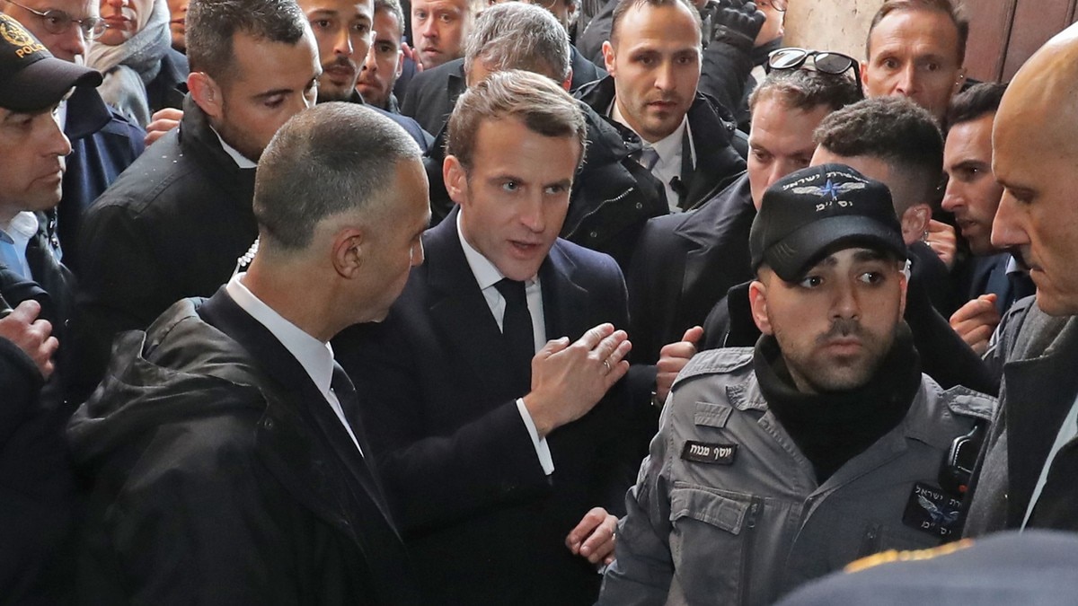 Macron kastet ut sikkerhetsfolk 