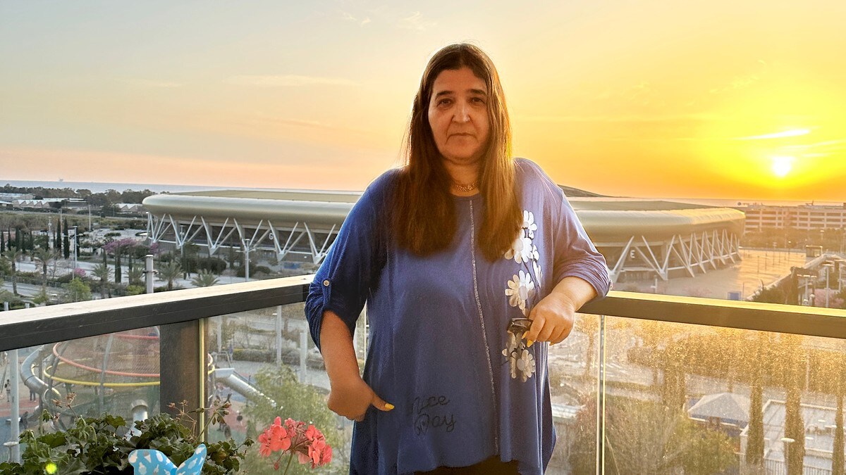 Dorit (63) i Israel: – Skremmende når bombealarmen går