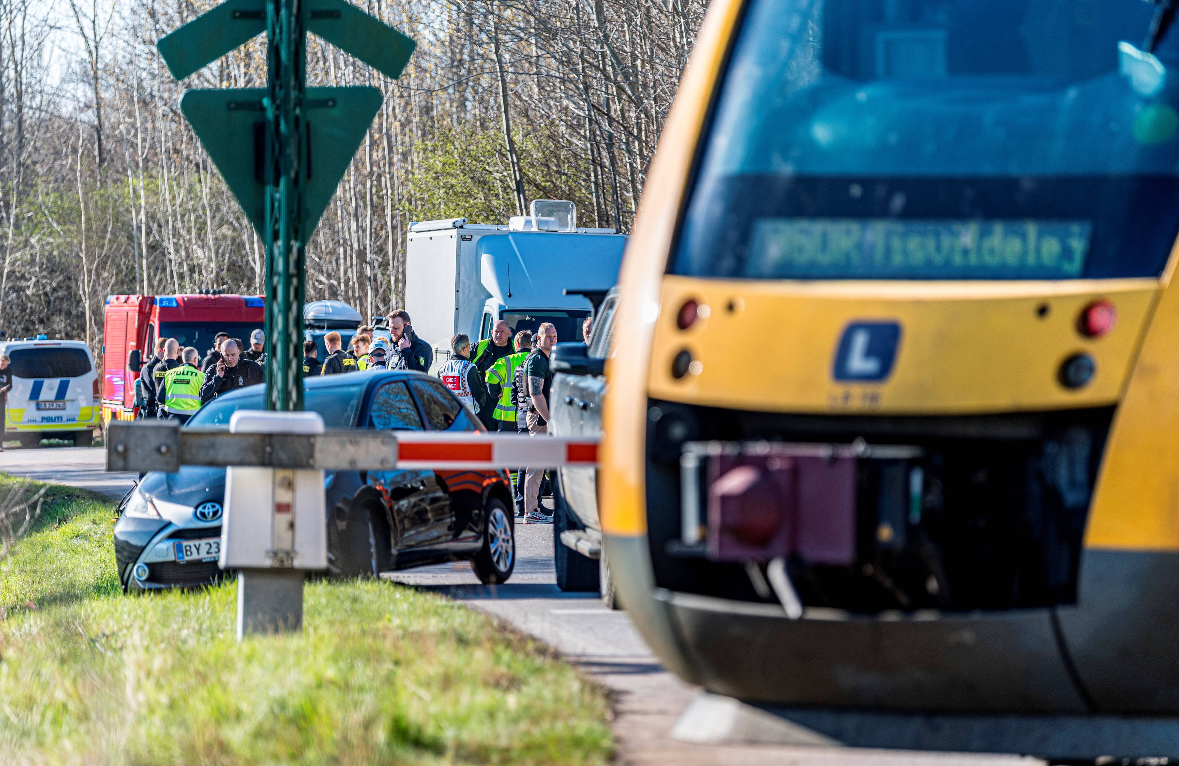 Tog ved planovergang