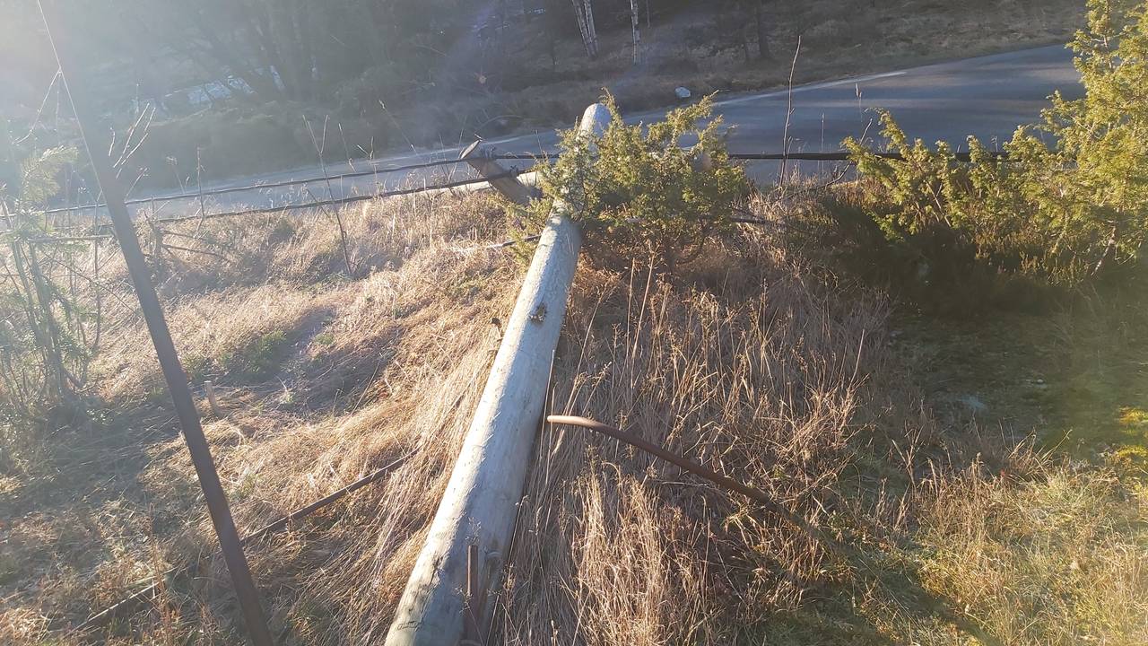 Ødeleggelser etter uværet.