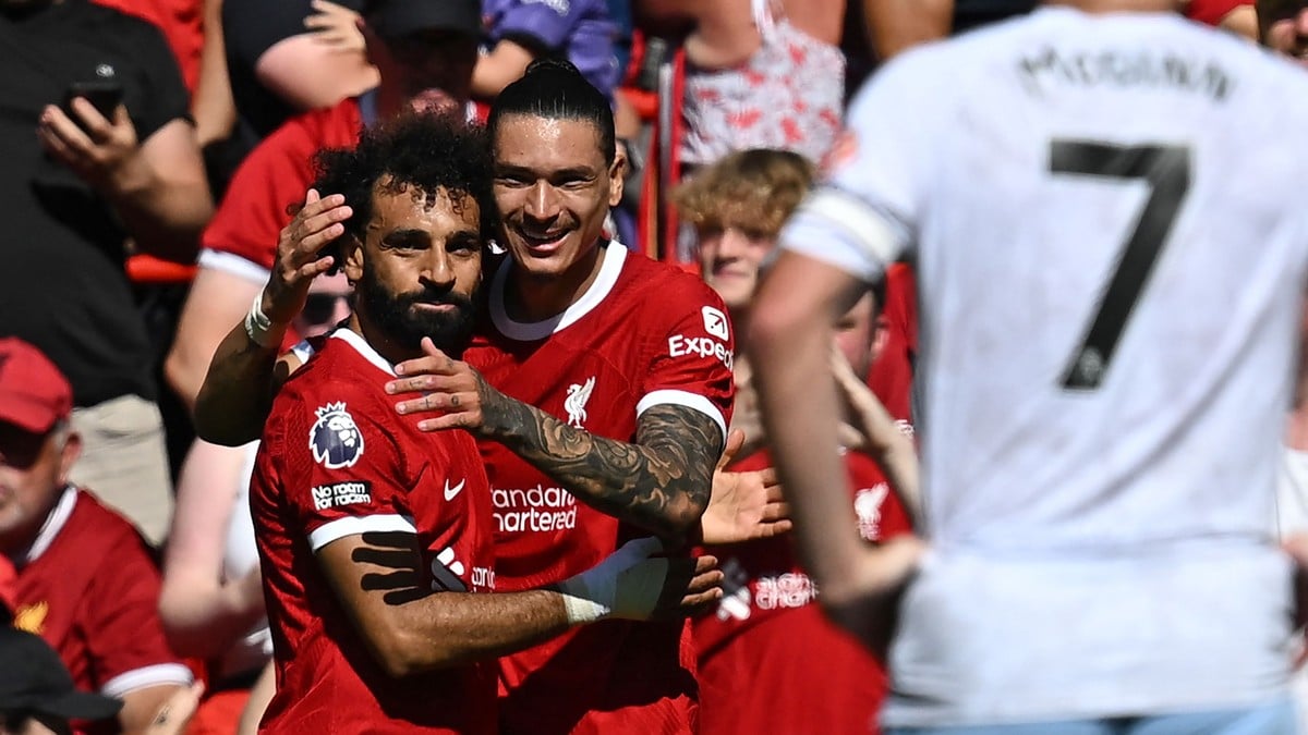 Liverpool herjet med Villa - tok sin tredje strake ligaseier